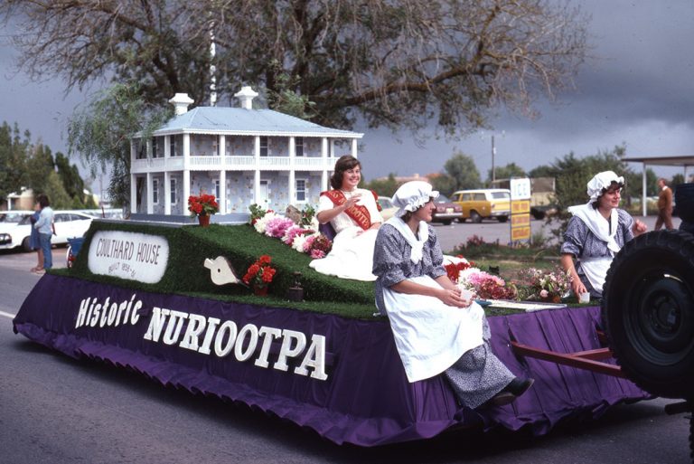 Historic Nuriootpa float